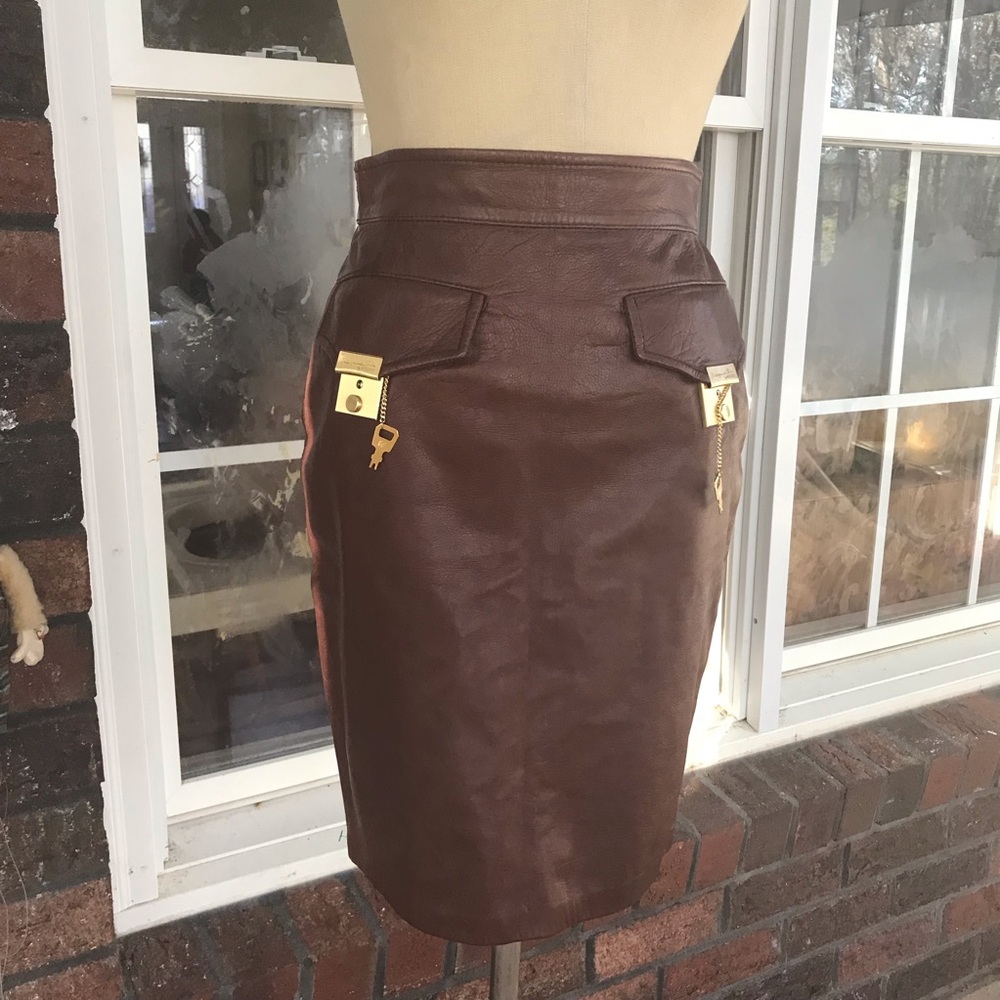 🦋 Gorgeous Moschino Brown Leather skirt